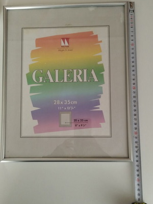 Picture frame like new
