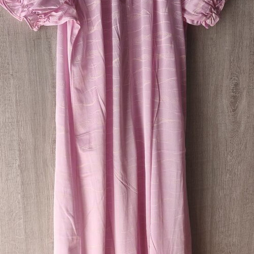 Pink maxi nightgown like new, size L/XL, V-neck with puff sleeves