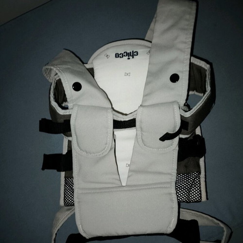Chicco baby carrier like new