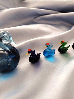 Six Glass Ducks - Decor