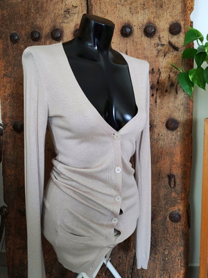 Y2K Sisley beige cardigan like new, viscose minimal chic knit