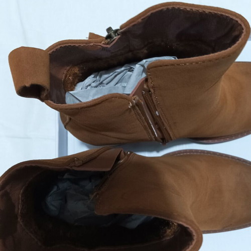 Erynn camel ankle boots new, size 38, zipper detail