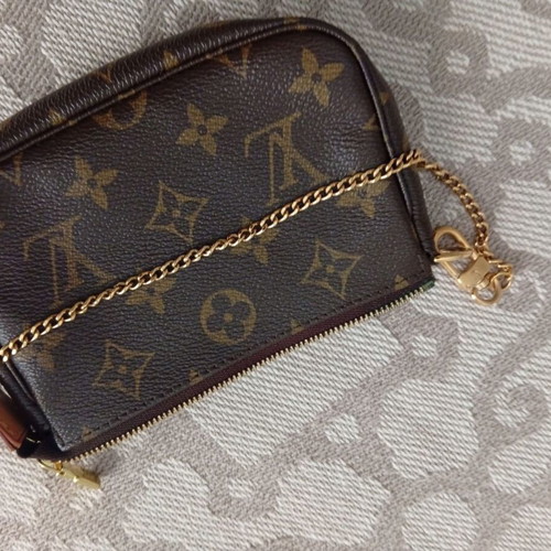 Louis Vuitton mini pochette καινούργιο, καφέ χειρός συλλεκτικό