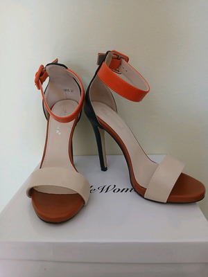 Belle Woman multicolor sandals size 37 like new with 12 cm heel