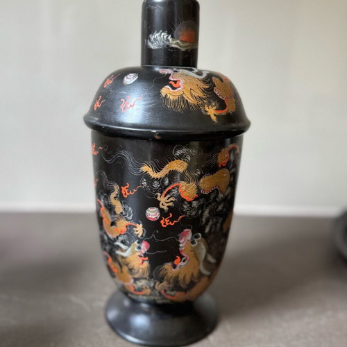 Chinese cocktail set used with tray, shaker and 4 glasses