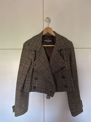 Jacket used, fits M/L