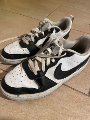 Nike Court Borough Low Recraft athletic shoes used, size 38.5