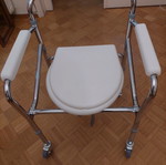 Καρέκλα τουαλέτας Vita Orthopaedics με πλάτη και ρόδες καινούργια