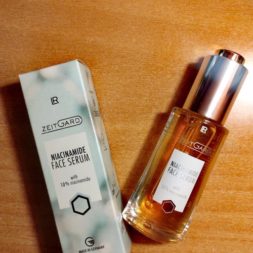 Niacinamide Serum with Mexican Arnica for Radiant Skin