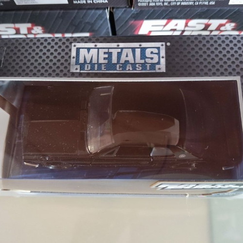 Fast & Furious Brian's Nissan Skyline 2000 GT-R (KPGC10) die-cast model like new