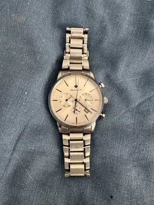 Gant Cleveland men's chronograph watch with silver metal bracelet