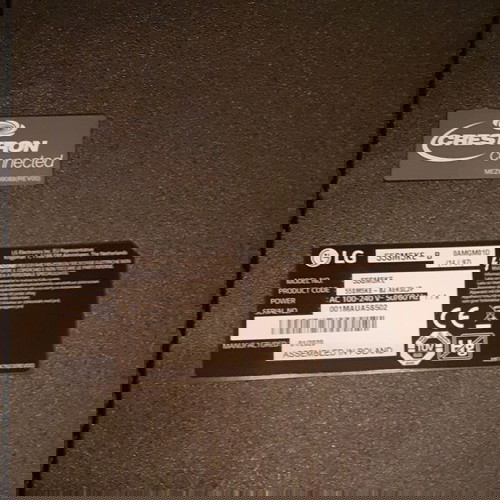 Οθόνη monitor LG 55SM5KE 55 ιντσών σαν καινούργια με τηλεκοντρόλ και βάση τοίχου