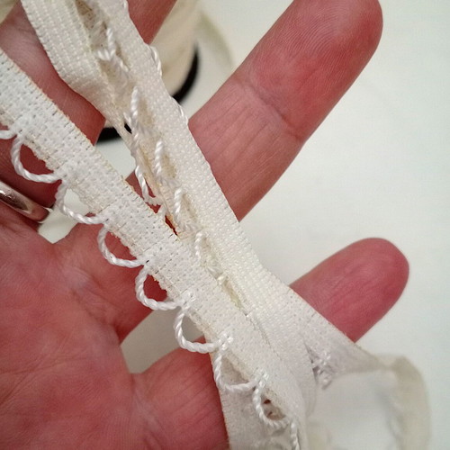 Elastic ribbon with loops like new, off-white-sugar color