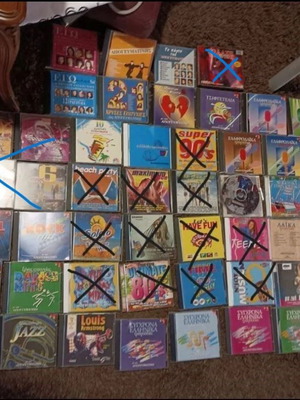 Greek and foreign music CDs used, pack of 38