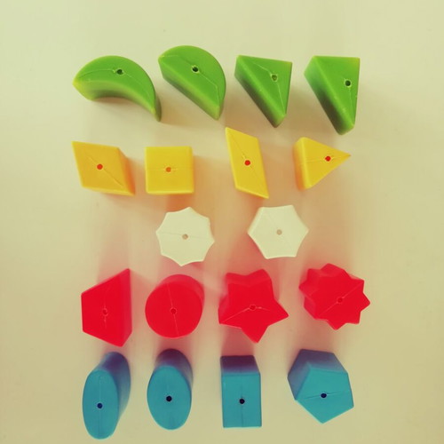Shape sorting cube toy used, vintage