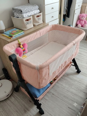 Baby Cot like new with storage and mosquito net