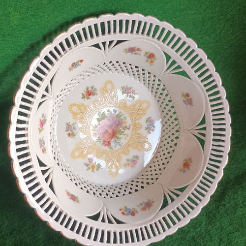 Iris Cluj-Napoca Vintage Reticulated Porcelain Bowl like new