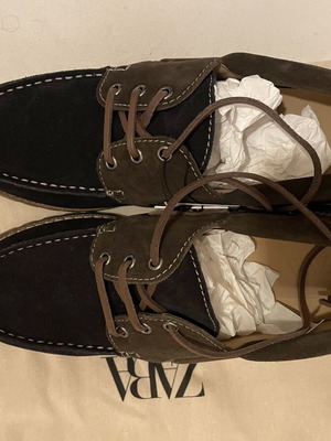 Zara boatshoes moccasins new, suede navy blue and khaki size 43