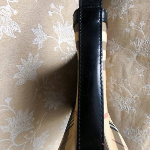 Burberry Nova Check Small Shoulder Bag σαν καινούργιο, μπεζ