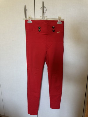Hype red fitted pants like new with side zipper and decorative buttons