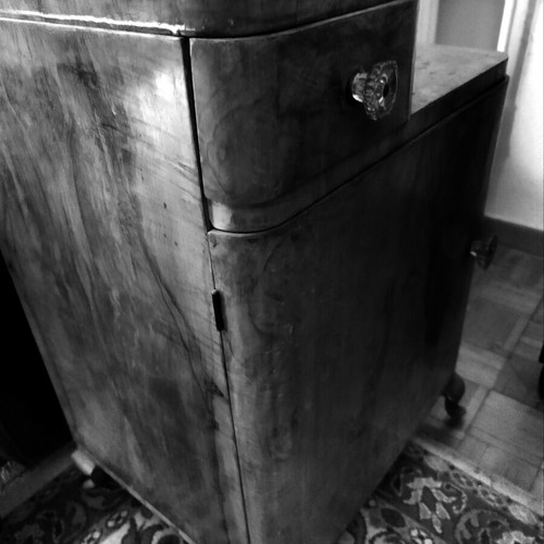 Antique nightstands used, set of 2, good condition