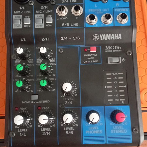 Yamaha MG06 6-channel audio mixer
