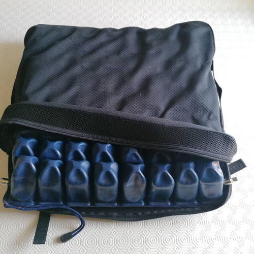 Moretti Seat Cushion with Air Cells like new