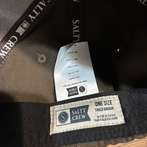 Salty Crew hat like new, khaki with embroidered logo