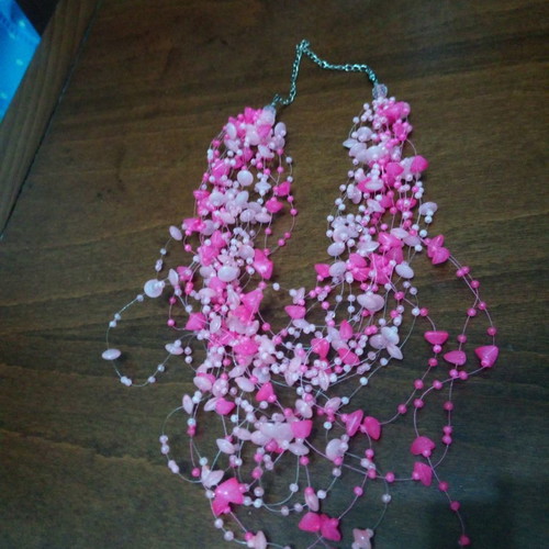 Messy fairy nest-style necklace used, pink with acrylic beads