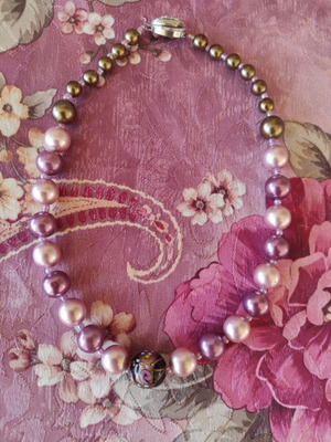 Handmade necklace with beads, like new, blue and purple
