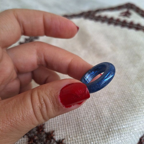 Blue ring new with liquid glass, size 18