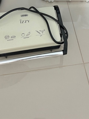 Izzy Toaster Grill used, good condition