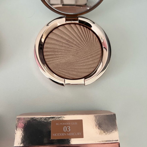 Estée Lauder Bronze Goddess highlighting powder gelee like new, shade 03 Modern Mercury