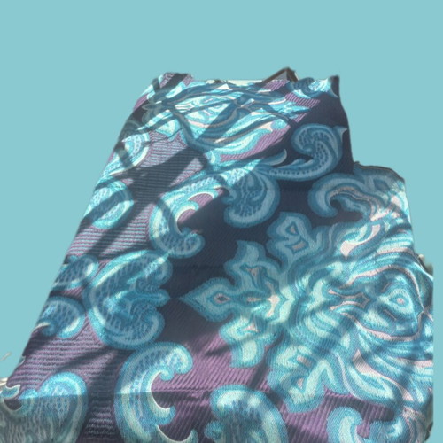 Ethnic large tablecloths pack of 4 like new, double-sided