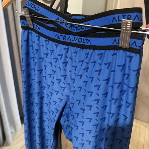 Altra Volta leggings used, XS, black and blue, double waistband