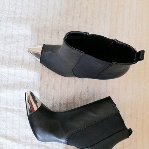 H&M ankle boots with silver tip like new, size 40, black