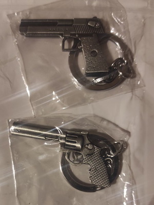 Gun and revolver keychains new, pack of 2