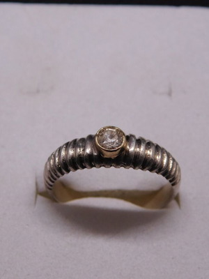 Silver 925 ring with gold and zircon, used