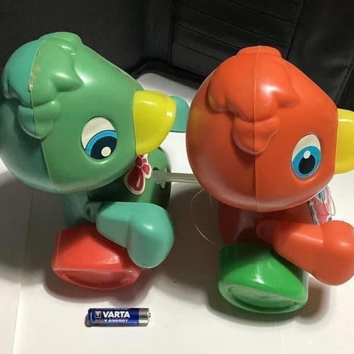 Apergis Ta Papakia 1970s toy new with friction sound