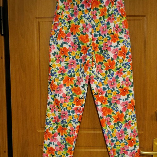 Floral pants Zara size S like new, multicolor