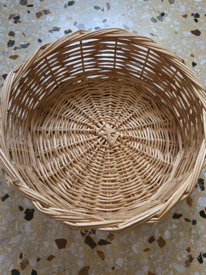Ρατάν πλεκτό καλάθι σαν καινούργιο, διάμετρος 42 εκ, ύψος 13 εκ