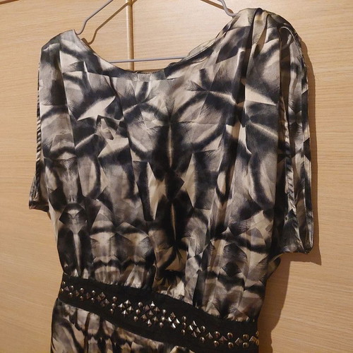 Romeo & Juliet Couture short dress black gray silver like new Size Large