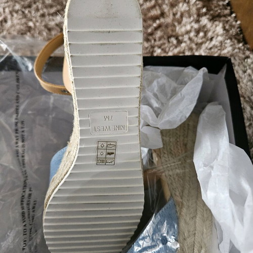 Nine West women's espadrilles new, size 37, blue with brown straps