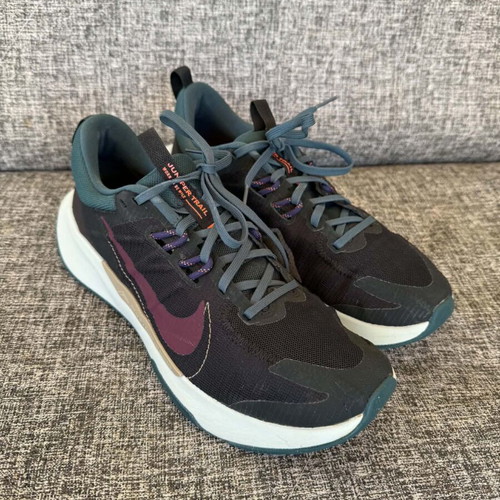 Nike Juniper Trail 2 men's sneakers size 43 like new, black and purple