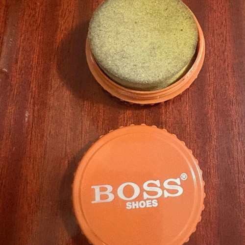 Boss shoe sponge used