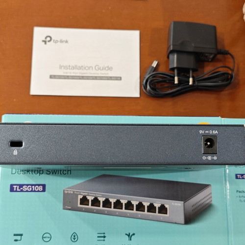 TP-LINK 8-Port Gigabit Ethernet Switch TL-SG108