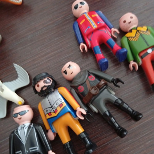 Playmobil figures used with wear and missing parts
