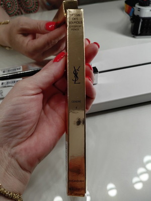 YSL eyebrow pencil new, number centre 4