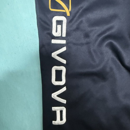 Givova sweatpants like new size medium blue
