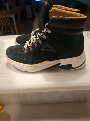 Pepe Jeans suede boots like new, size 40, black